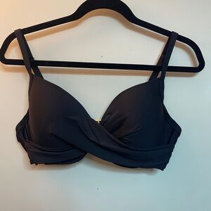 Freshwater Elegant Black Bikini Top size XL‎